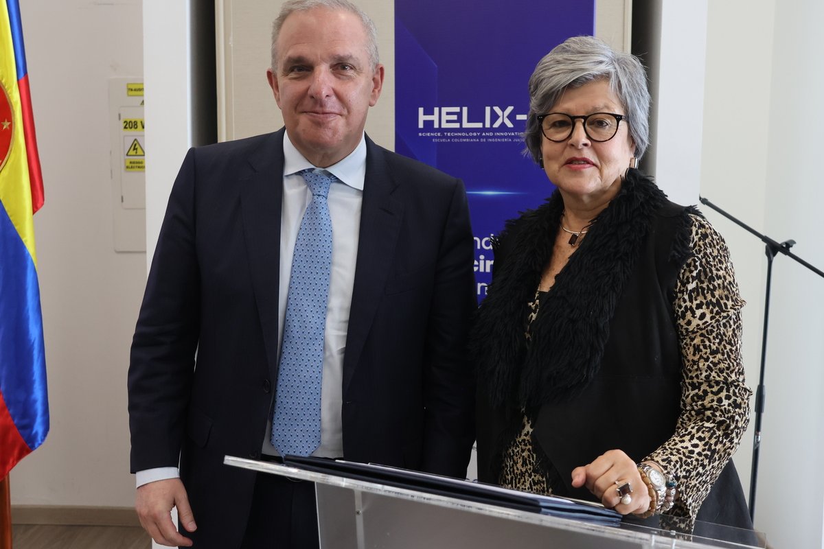 LANZAMIENTO DE HELIX-A - UNIVERSIDAD ESCUELA COLOMBIANA DE INGENIERÍA JULIO GARAVITO