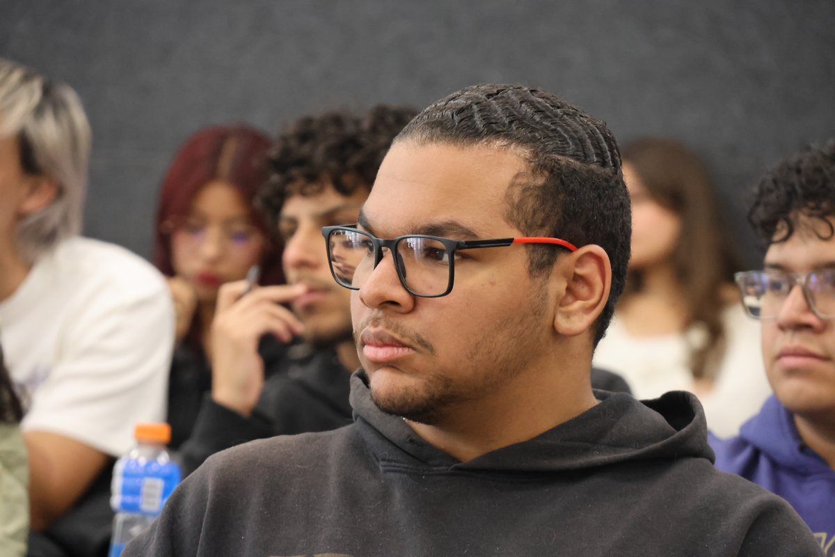 CHARLA JUVENTUD DEMOCRATICA - JULIO CESAR IGLESIAS