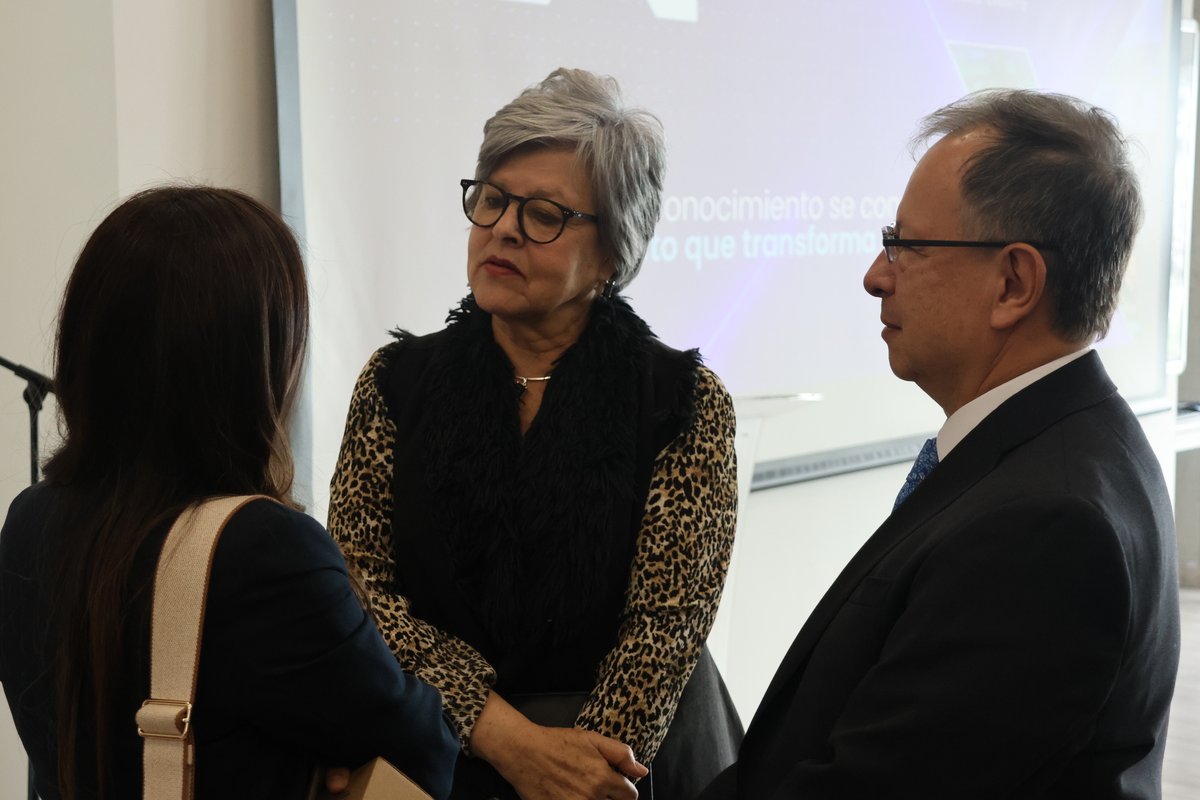 LANZAMIENTO DE HELIX-A - UNIVERSIDAD ESCUELA COLOMBIANA DE INGENIERÍA JULIO GARAVITO