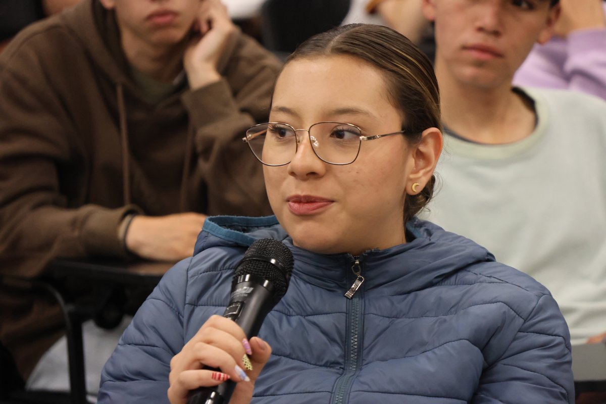 CHARLA JUVENTUD DEMOCRATICA - JULIO CESAR IGLESIAS