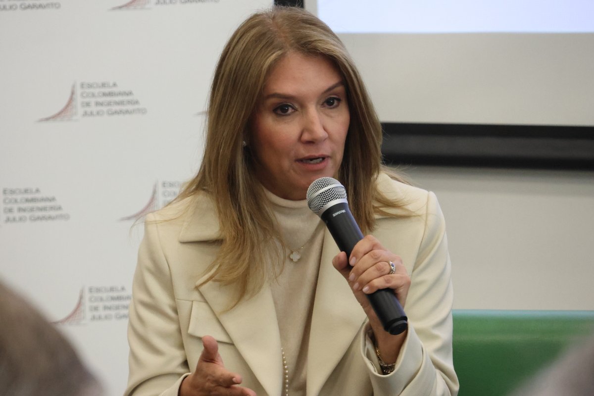 LANZAMIENTO DE HELIX-A - UNIVERSIDAD ESCUELA COLOMBIANA DE INGENIERÍA JULIO GARAVITO