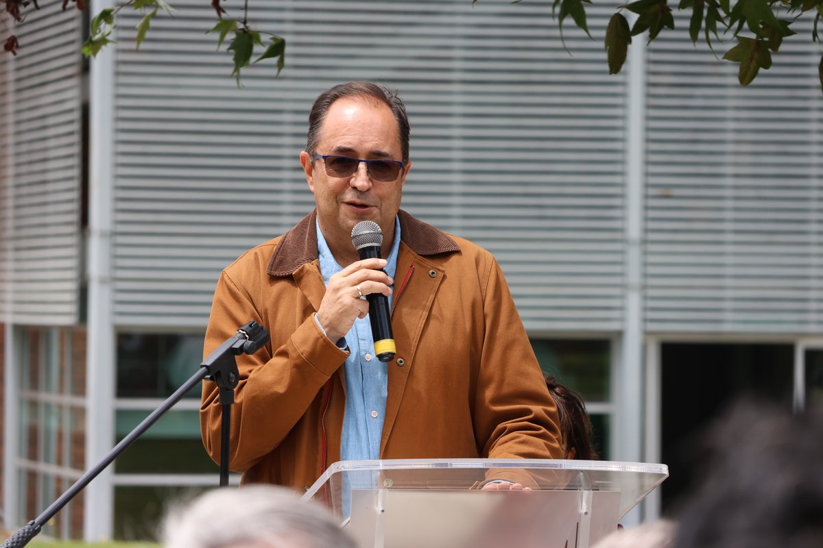 ENTREGA PLAZOLETA DE FUNDADORES - UNIVERSIDAD ESCUELA COLOMBIANA DE INGENIERÍA JULIO GARAVITO