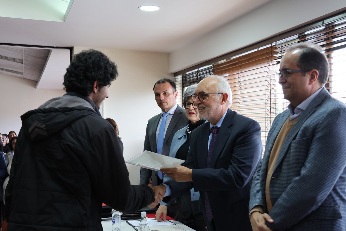 BECAS EXCELENCIA