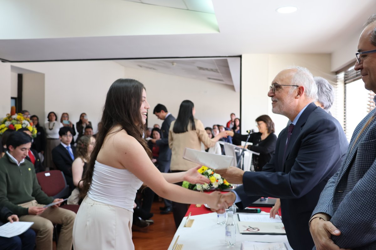 BECAS EXCELENCIA