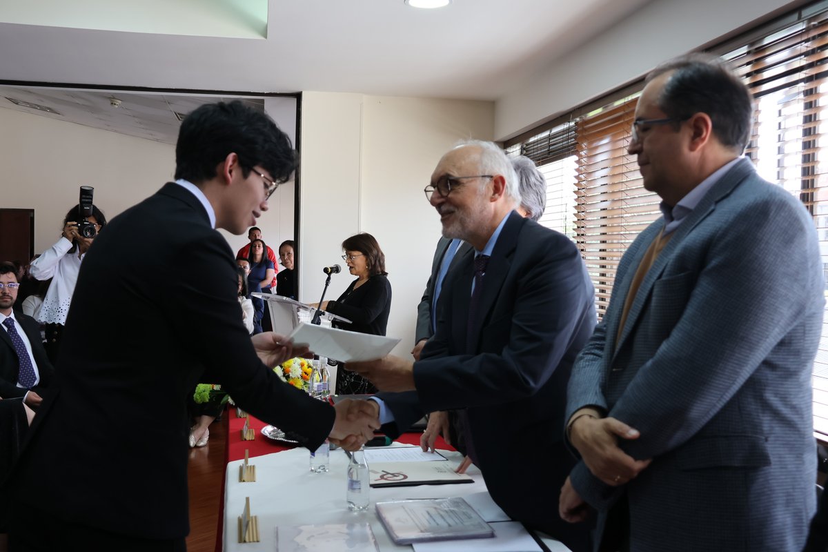 BECAS EXCELENCIA