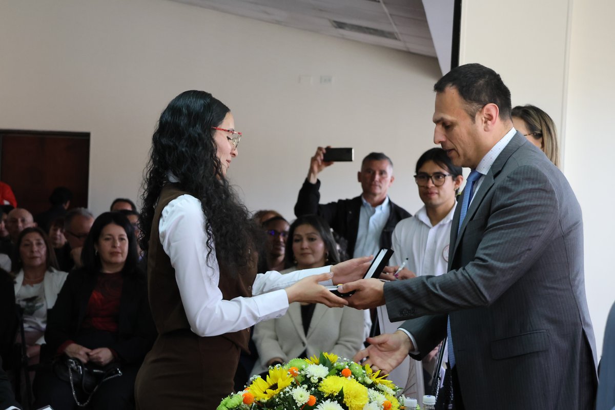 BECAS EXCELENCIA