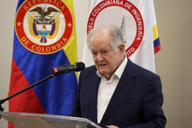 cátedra luis carlos sarmiento angulo