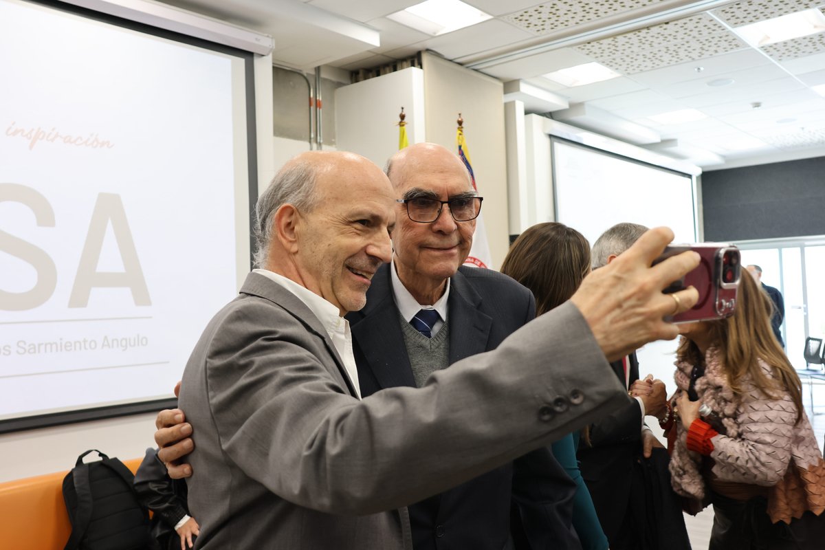 cátedra luis carlos sarmiento angulo