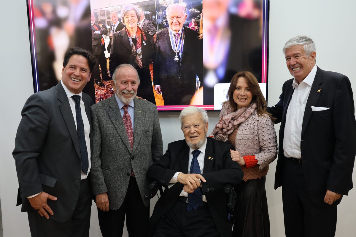 cátedra luis carlos sarmiento angulo