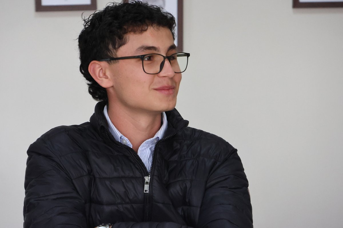 BECAS FUNDADORES BOLIVAR DAVIVIENDA - UNIVERSIDAD ESCUELA COLOMBIANA DE INGENIERÍA JULIO GARAVITO