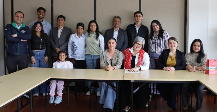 BANNER BECAS FUNDADORES BOLIVAR DAVIVIENDA - UNIVERSIDAD ESCUELA COLOMBIANA DE INGENIERÍA JULIO GARAVITO
