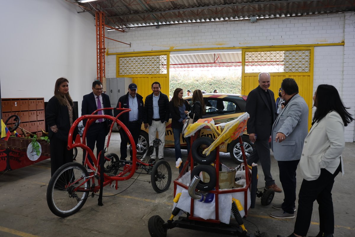 VISITA YASAKI 2025