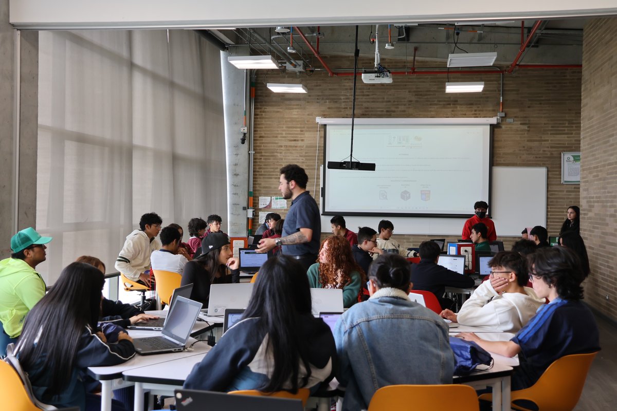 CONEXIA 2025 - Conecta, innova y transforma el mundo con inteligencia artificial.