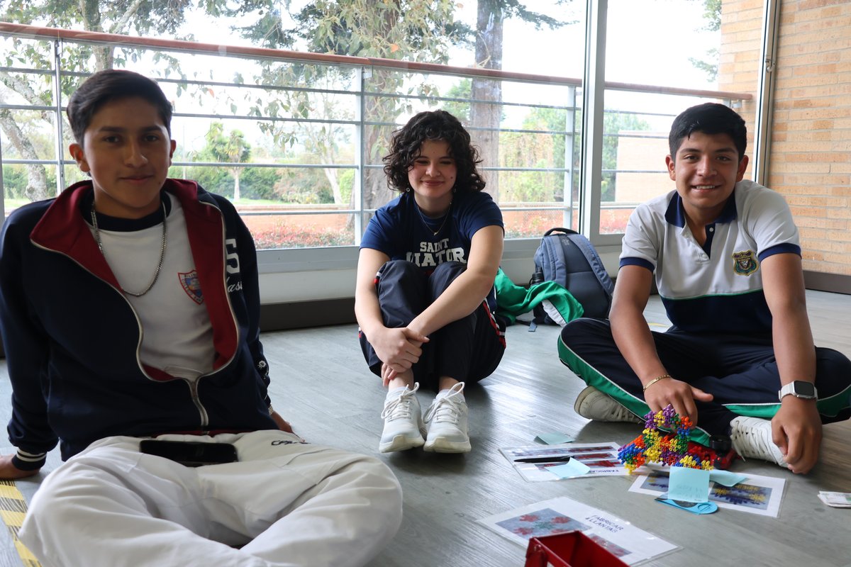 CONEXIA 2025 - Conecta, innova y transforma el mundo con inteligencia artificial.