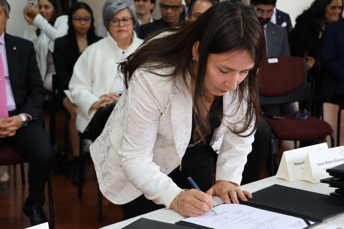 MIEMBROS ADHERENTES DEL CLAUSTRO 2025-2033