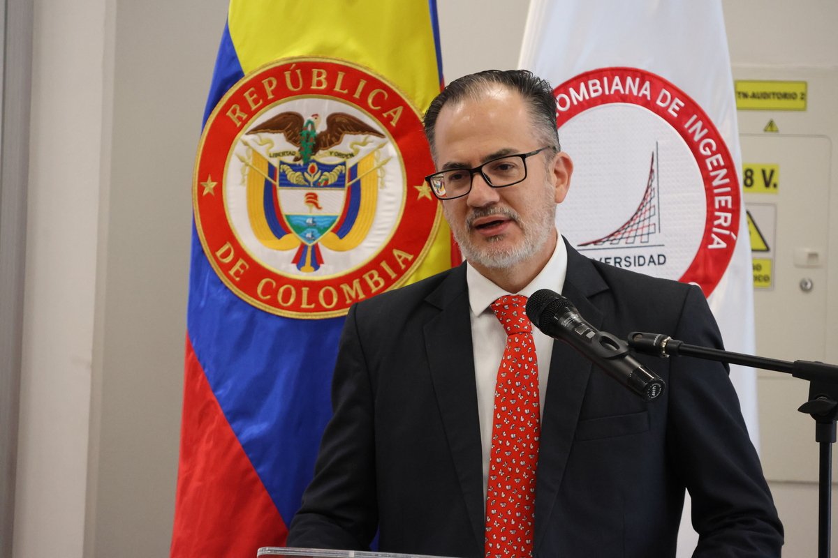 Firma de convenio camara de comercios - escuela colombiana de ingeniería