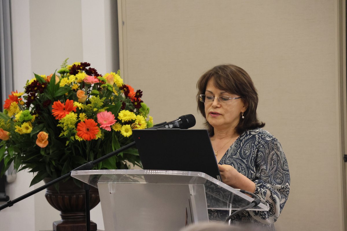 HOMENAJE A FUNDADORES