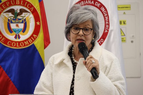 HOMENAJE A FUNDADORES