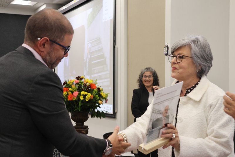 HOMENAJE A FUNDADORES