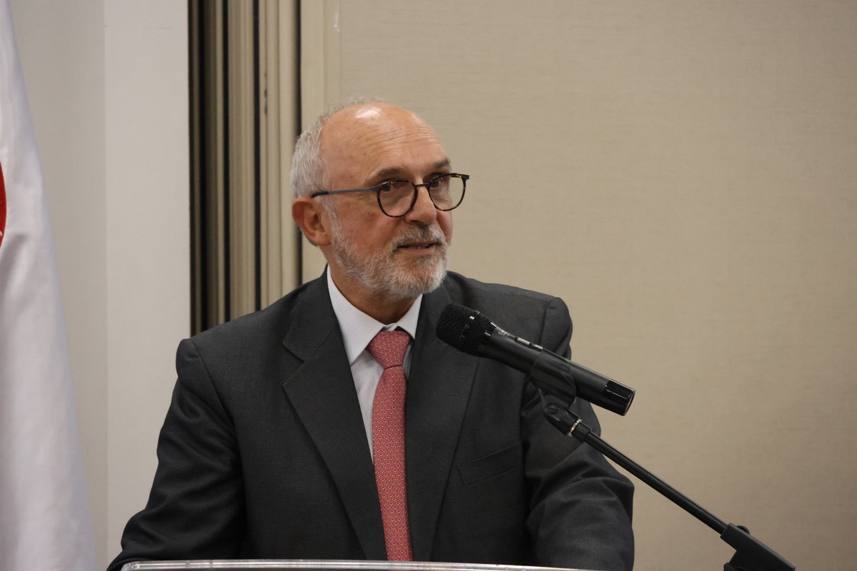 HOMENAJE A FUNDADORES