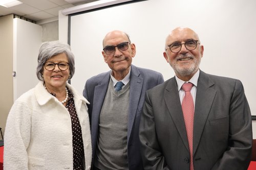 HOMENAJE A FUNDADORES