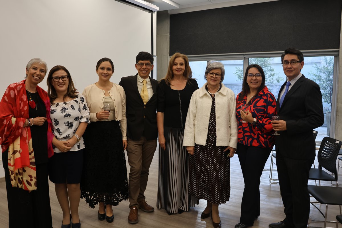 HOMENAJE A FUNDADORES