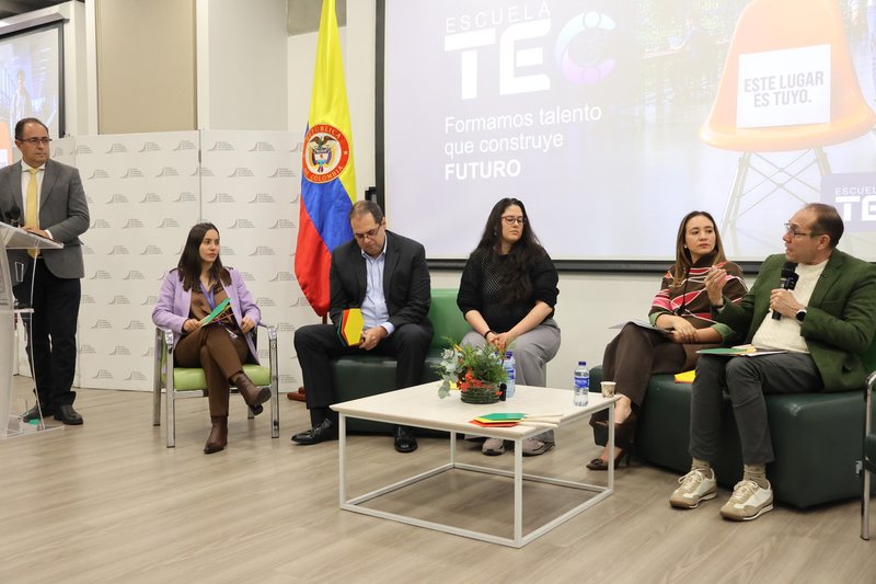 ESCUELA TEC