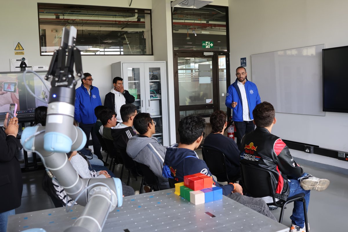 DÍA COMO PROFESIONAL 2026 - 2 - UNIVERSIDAD ESCUELA COLOMBIANA DE INGENIERÍA JULIO GARAVITO