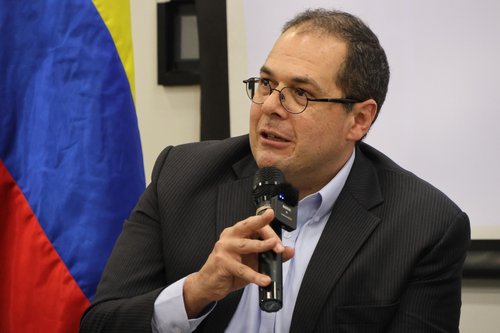 ESCUELA TEC