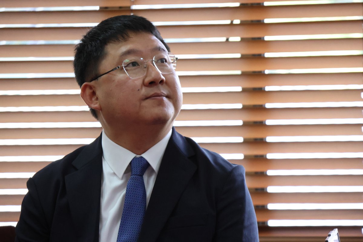 ESCUELA Y METRO LINEA 1