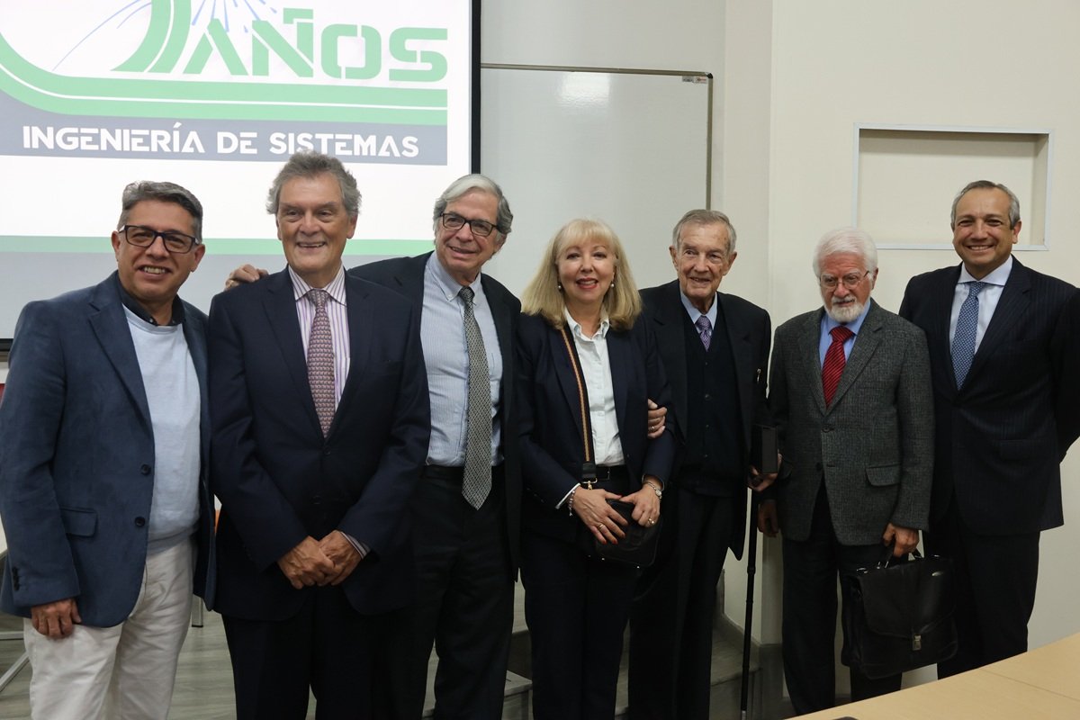 40 AÑOS SISTEMAS