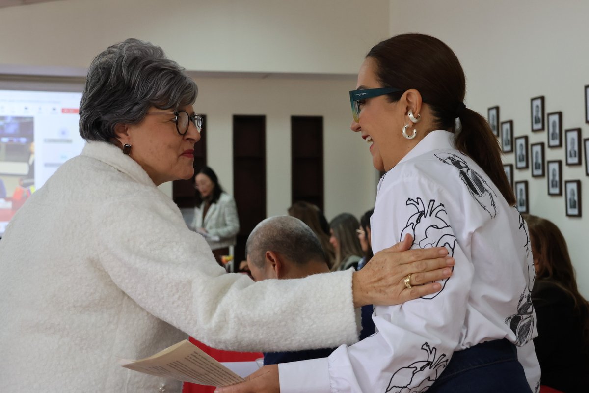 ESCUELA Y METRO LINEA 1