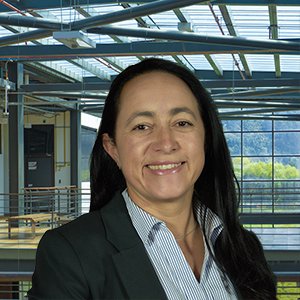 Victoria Eugenia Ospina Becerra - Julio Garavito