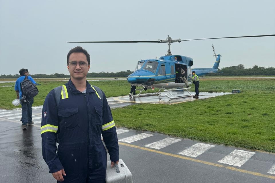 CARLOS ARTURO GOMEZ4