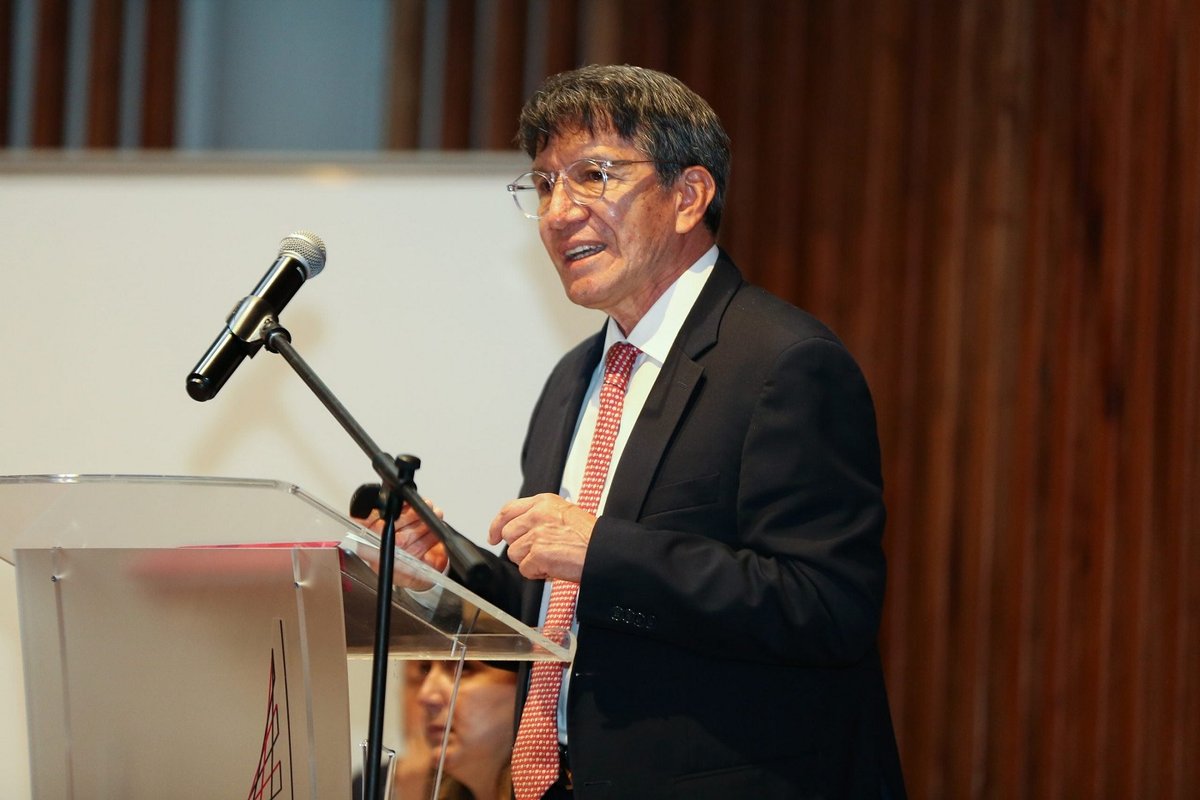 Alfonso-Rodriguez-Díaz-rector-Escuela-Colombiana-de-Ingeniería-Julio-Garavito_LR-6-scaled.jpg