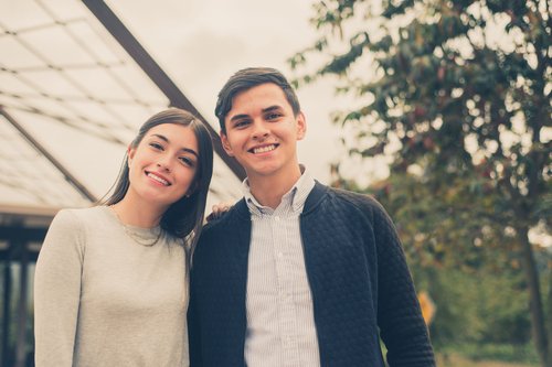 Aseguramiento-de-la-calidad---estudiantes-sonrientes.jpg