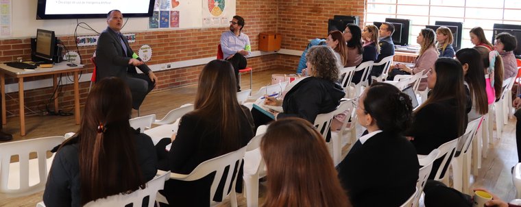 El uso responsable y ético de la IA: una conversación necesaria entre academia, colegio y familia