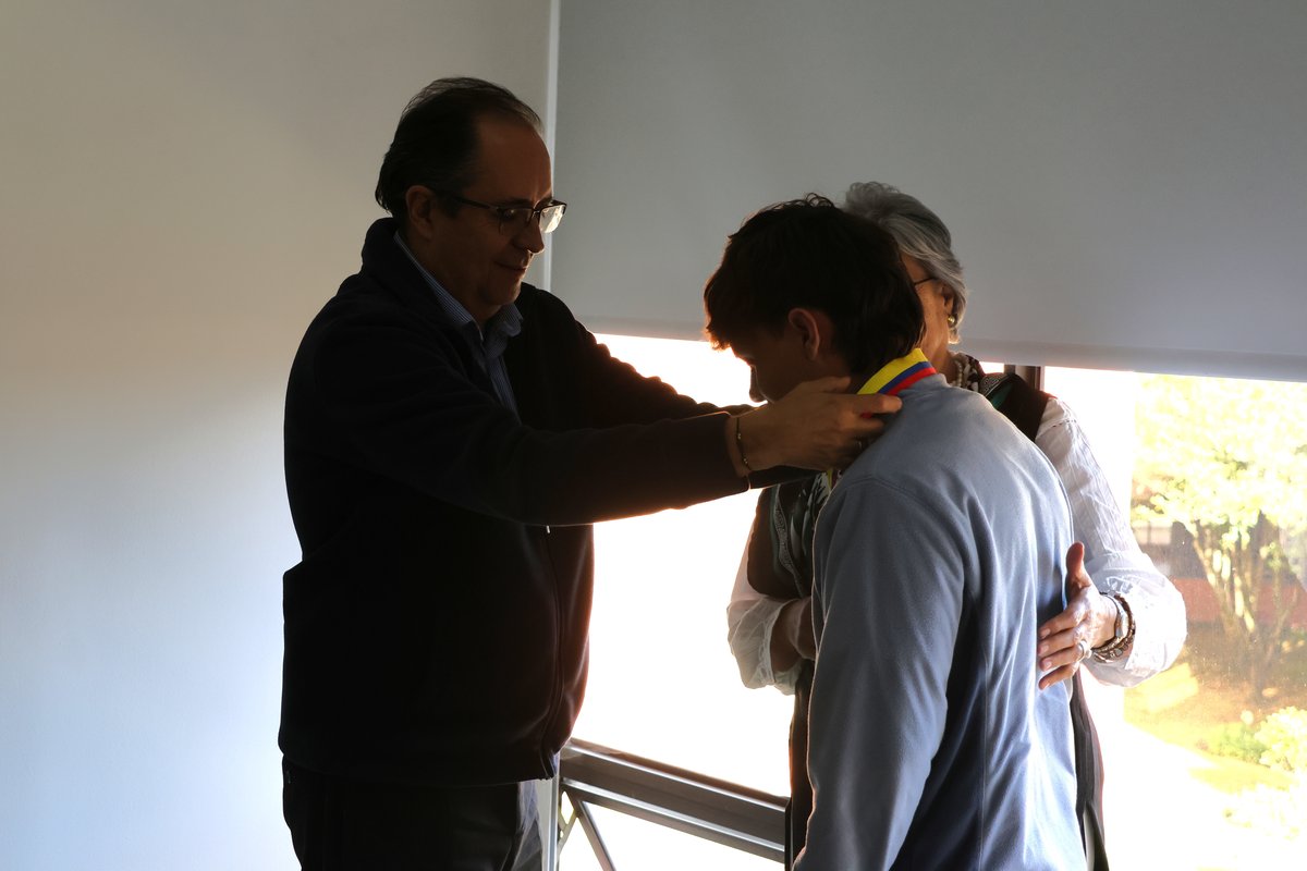 BECA FUNDADORES (2)