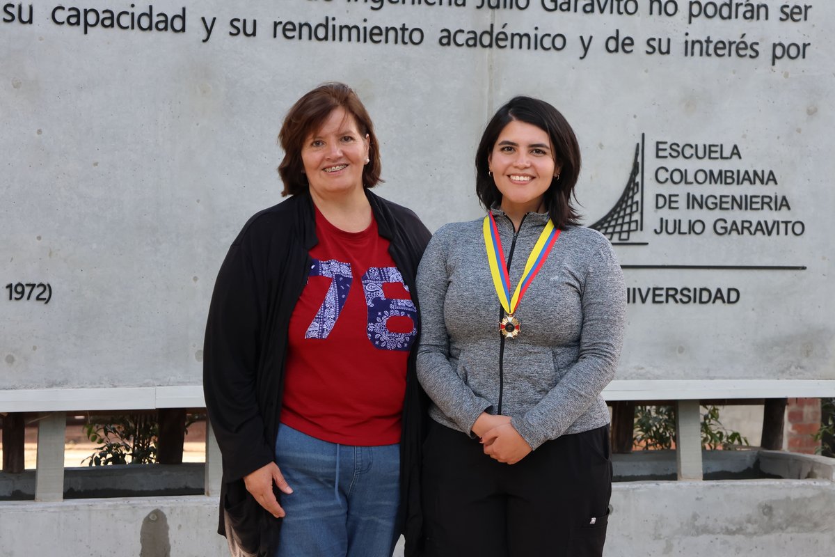 BECA FUNDADORES (8)