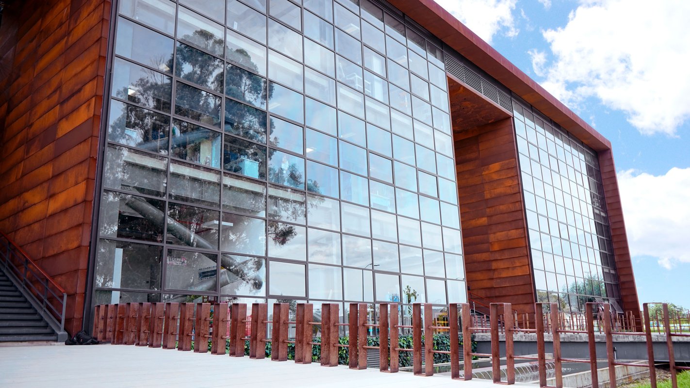 BLOQUE-I-exterior-edificio-de-laboratorios.jpg