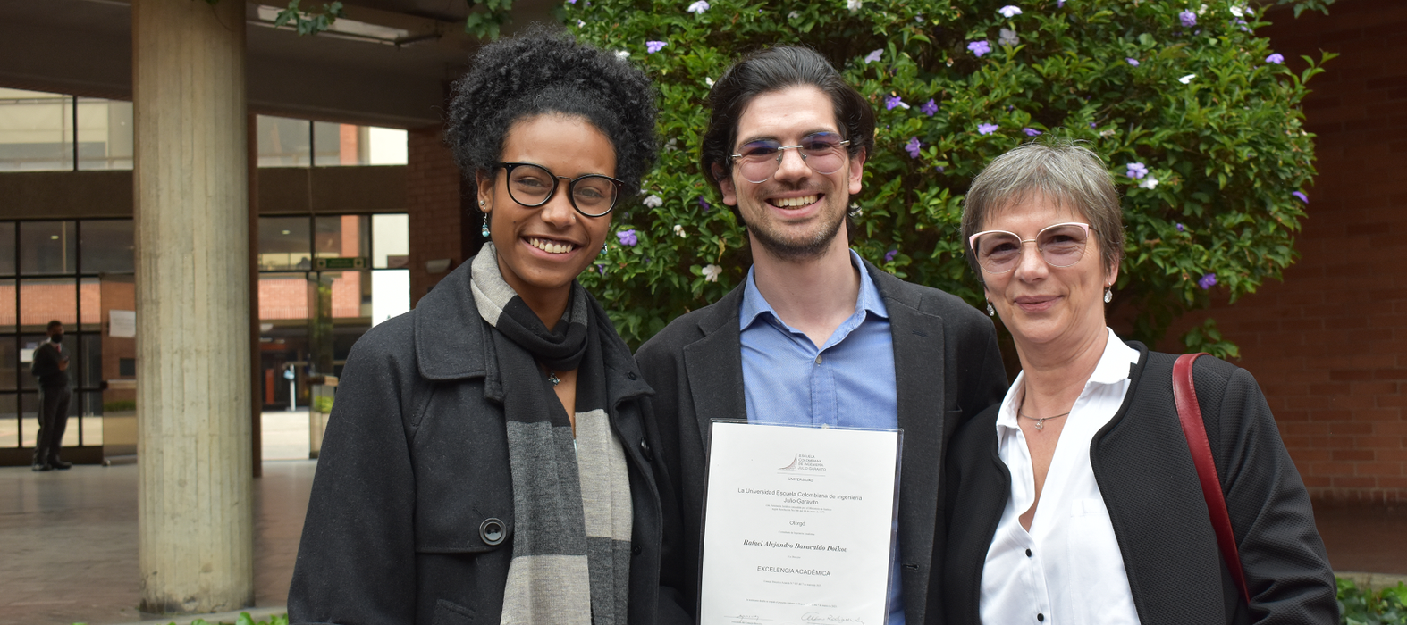 Banner para portal becas de excelencia