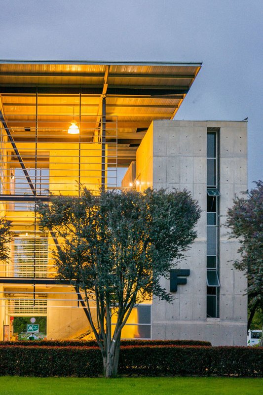 Bloque-F-detalle nocturna.jpg