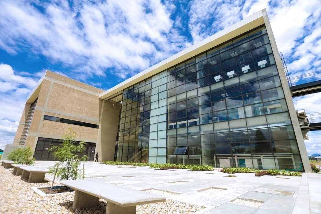 Bloque-H-diurnomax-1440x700 (1).jpg