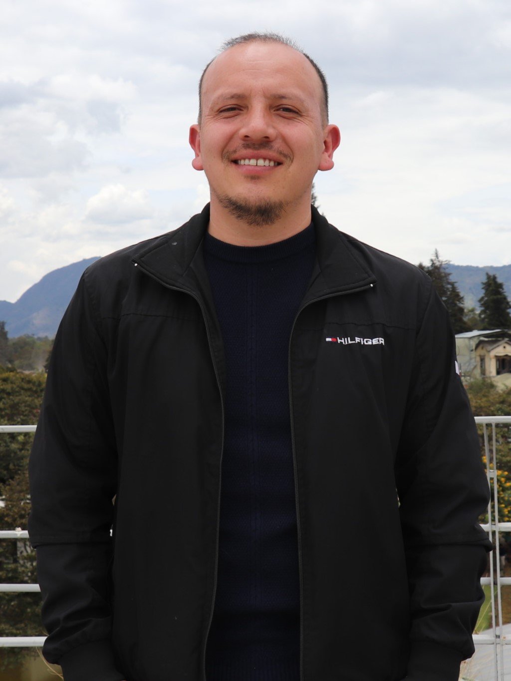 CC, Pos. Esneyder Fernando Ruiz