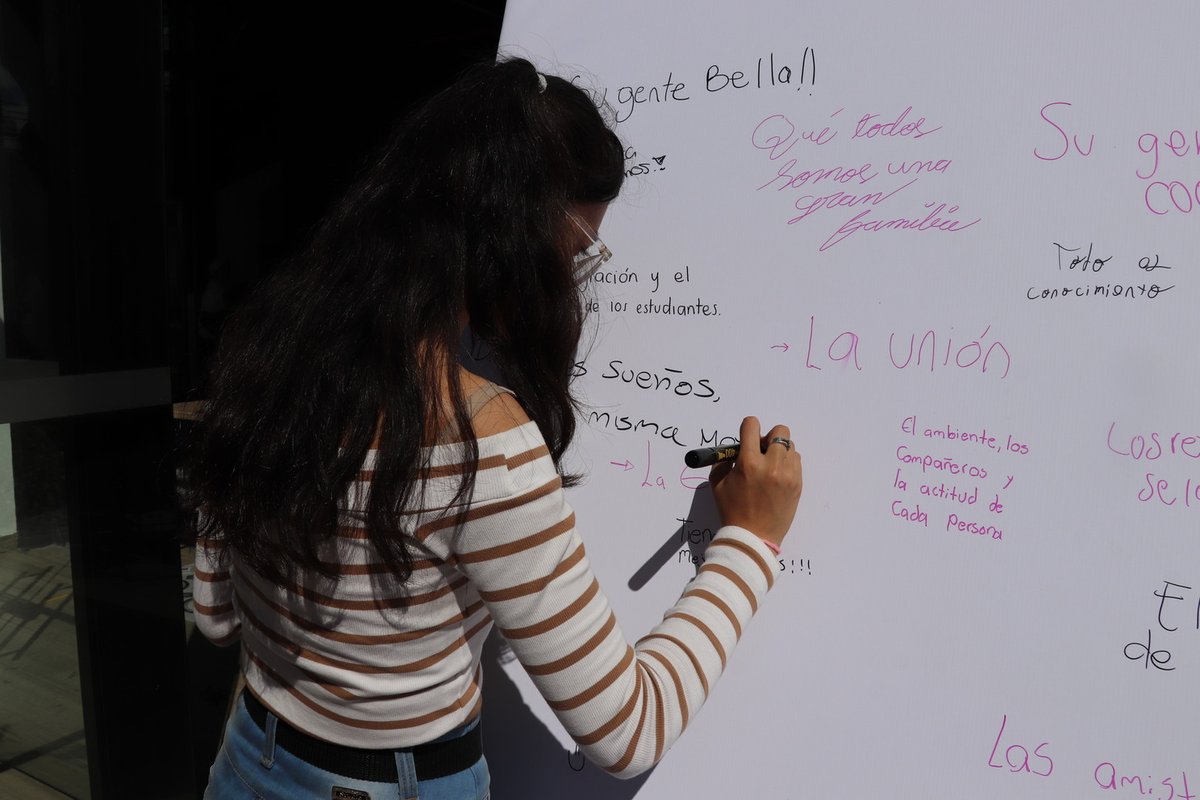 Celebración 20 años Admin. Empresas (23)