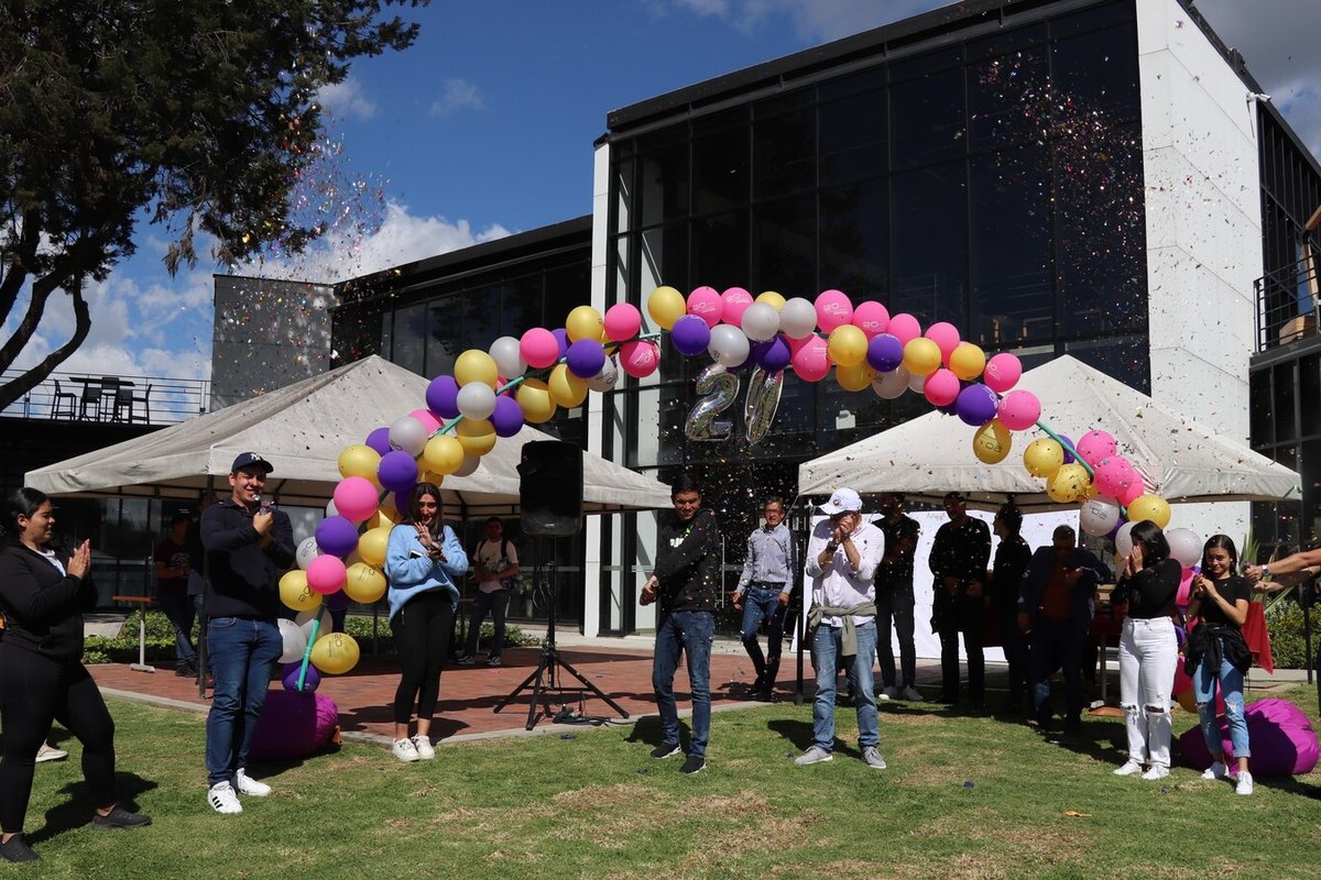 Celebración 20 años Admin. Empresas (21)