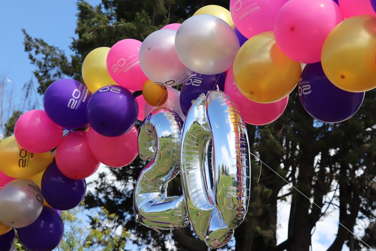 Celebración 20 años Admin. Empresas (2)