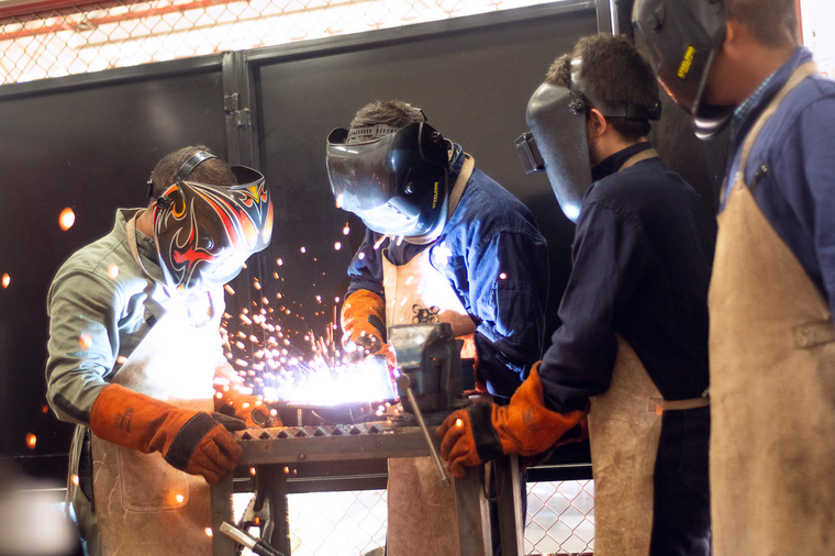 Centro de Estudios de Gestión de Tecnología e Innovación (5)