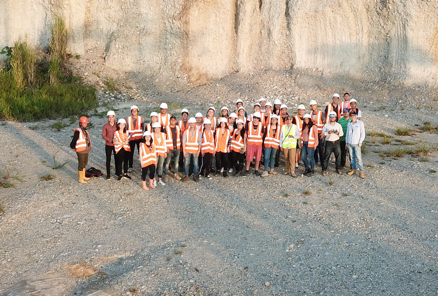 Centro de Estudios de Vías y Transporte (6)