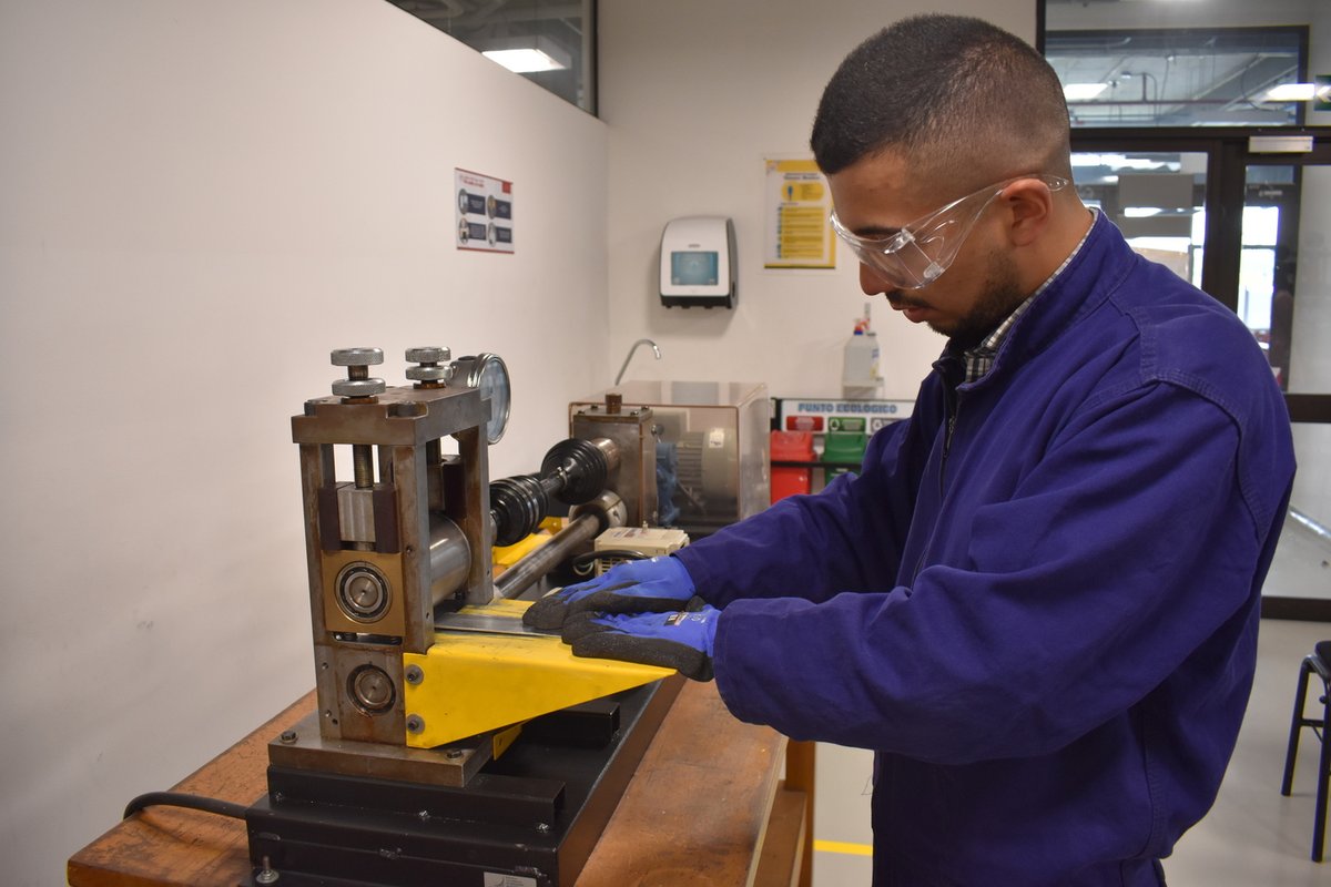 Centro de Estudios en Procesos para la Fabricación de Elementos Mecánicos (8)